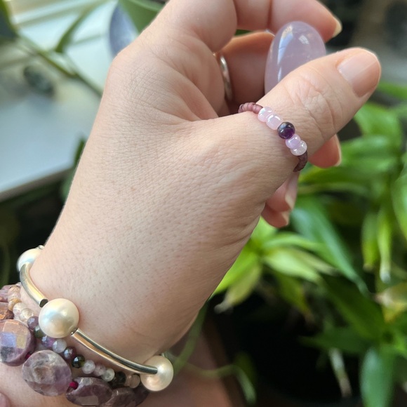 Stone Beaded Stretchy Rings🫶🏼GoldenHealingApothecary - Picture 15 of 16
